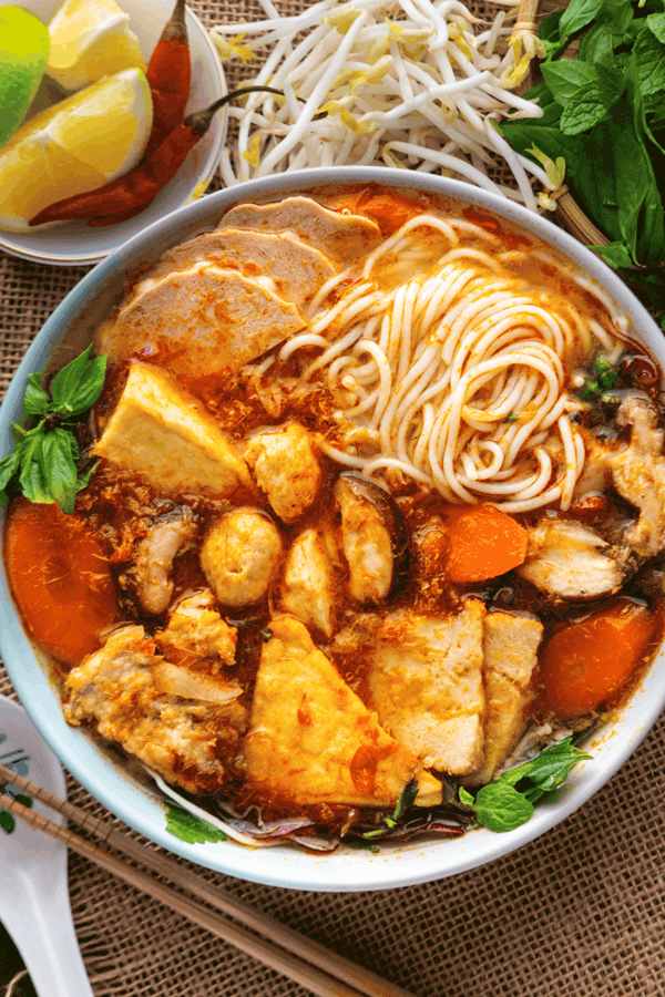 Bun Bo Hue Chay (Vegetarian Spicy Noodle Soup) | Wok and Kin