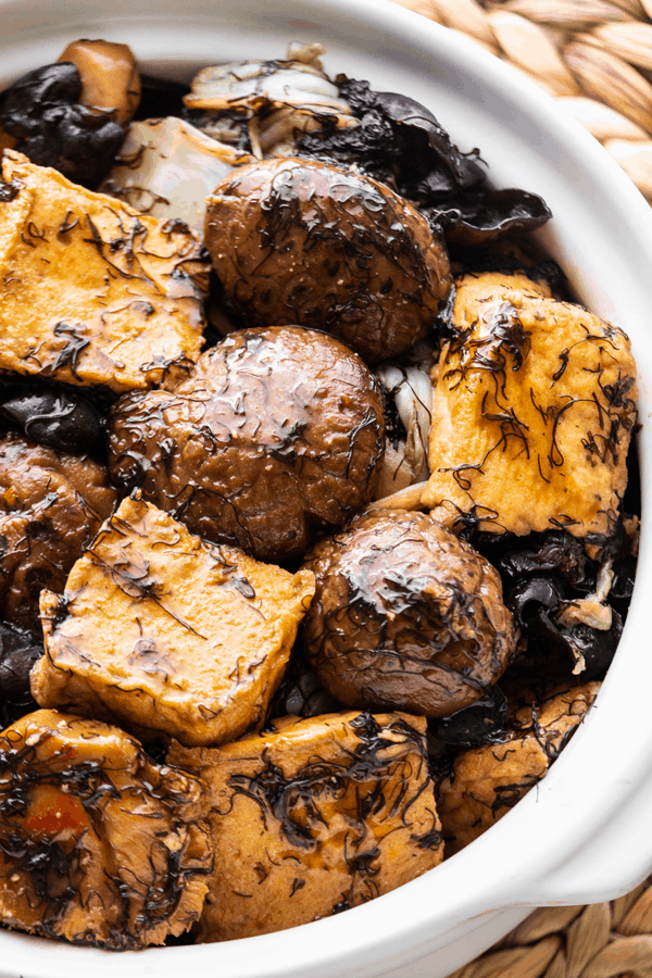 Braised Bean Curd with Mushrooms-image