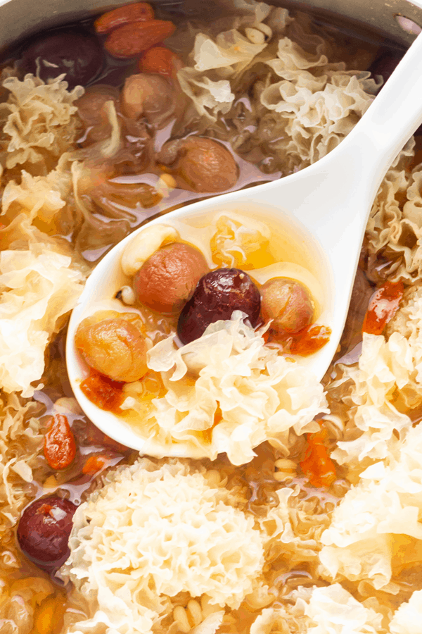 Snow Fungus Dessert Soup (雪耳糖水)-image