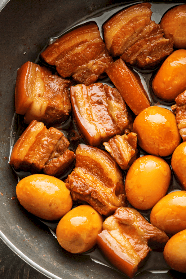 Thit Kho (Vietnamese Braised Pork Belly and Eggs in Coconut Water ...