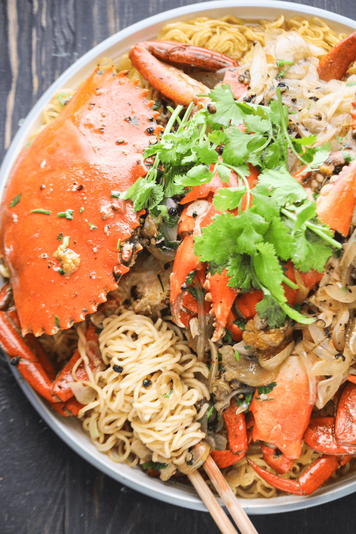 Black Pepper Butter Crab with Egg Noodles (黑椒牛油蟹生麵) Wok and Kin