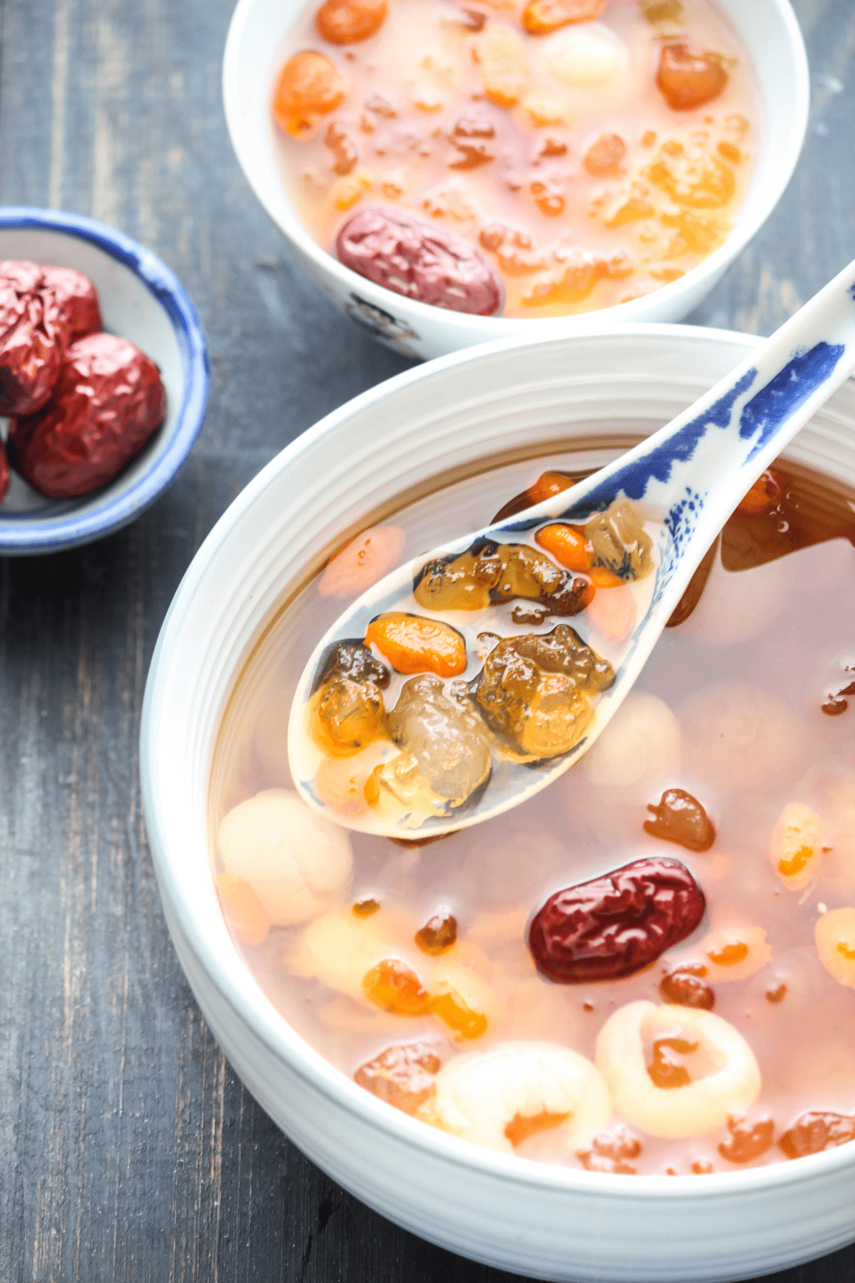 Peach Gum Dessert Soup (桃胶糖水) Wok and Kin